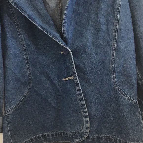 Jean jacket - Picture 2 of 3